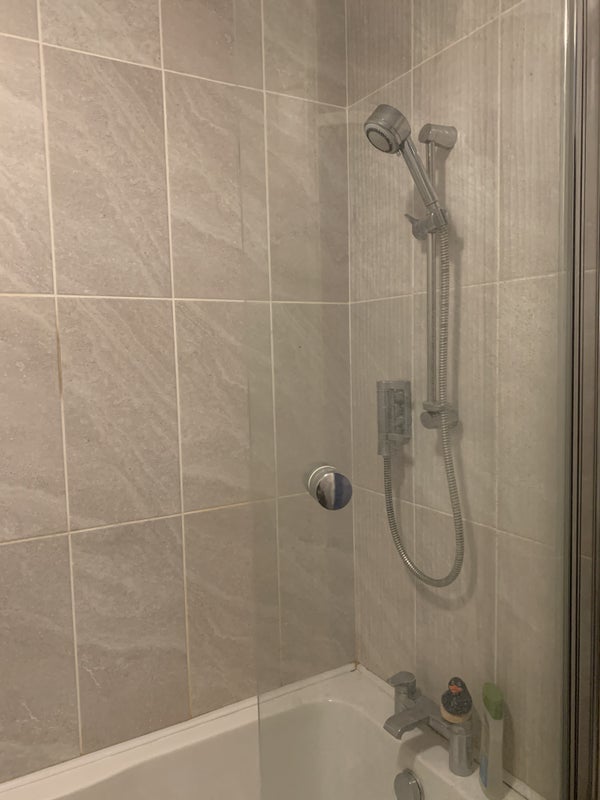 Room Serbin Close in Greater London