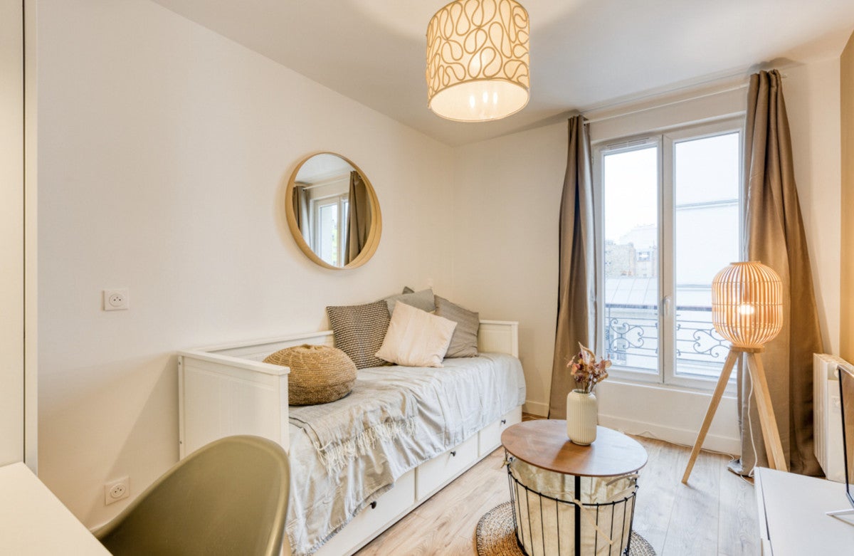 Flat Rue Louis Braille in Paris