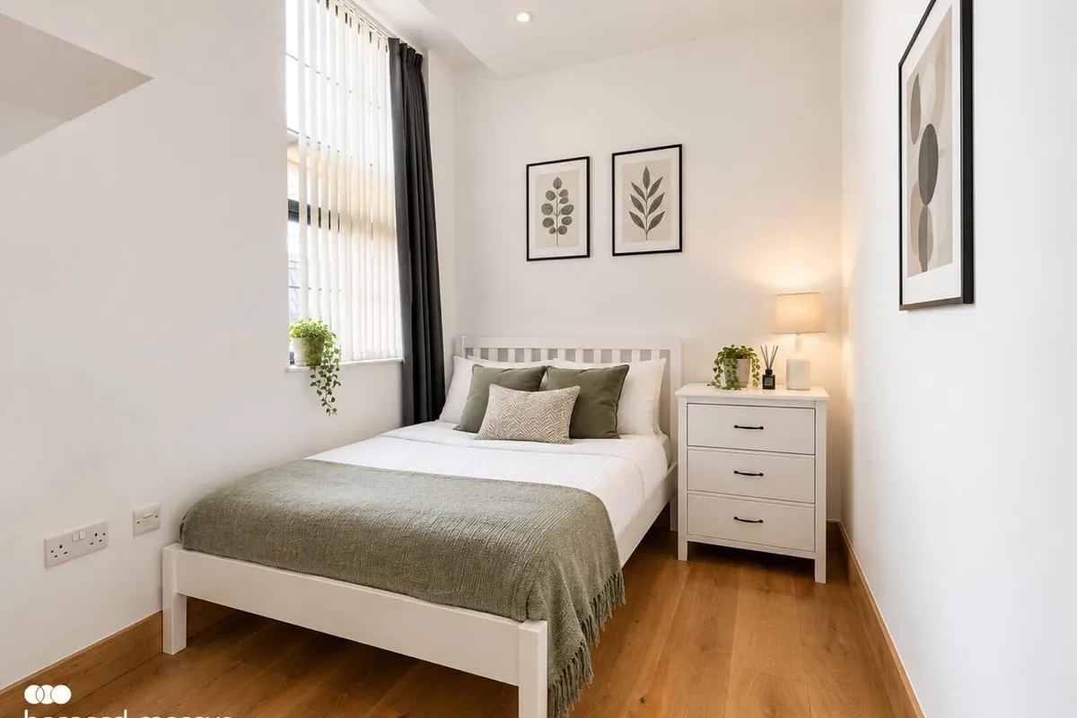 Flat Exchange Square in Greater London