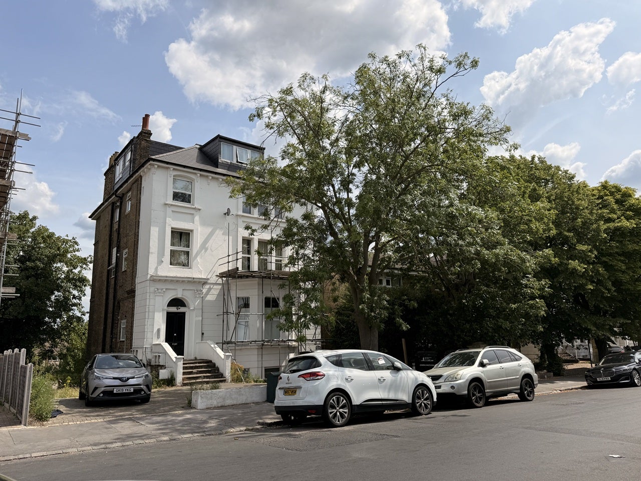 Flat Lancaster Road in Greater London