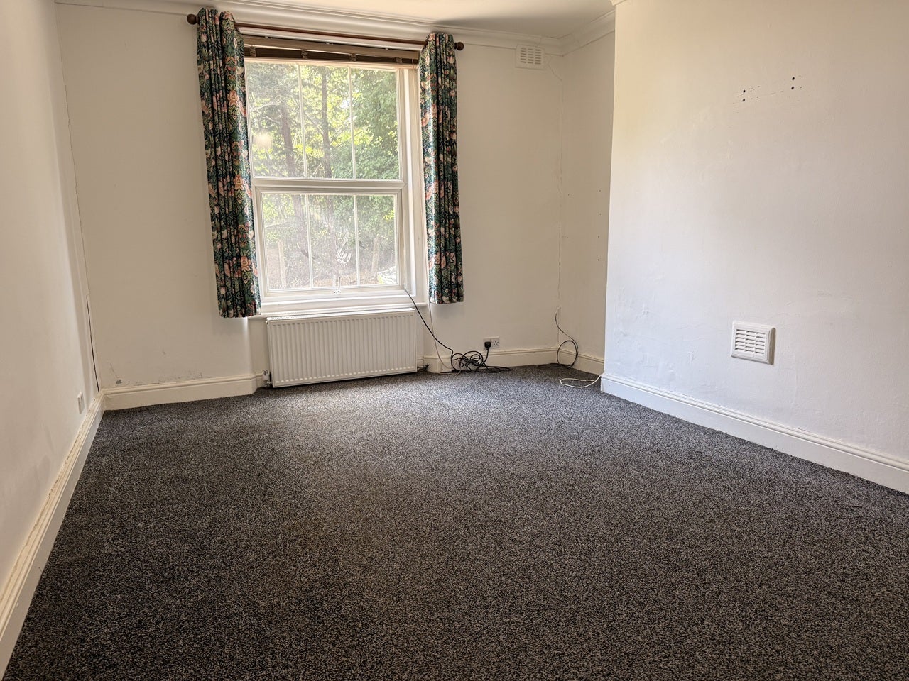Flat Lancaster Road in Greater London