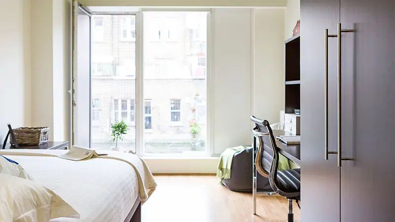 Flat Kensal Road in Greater London