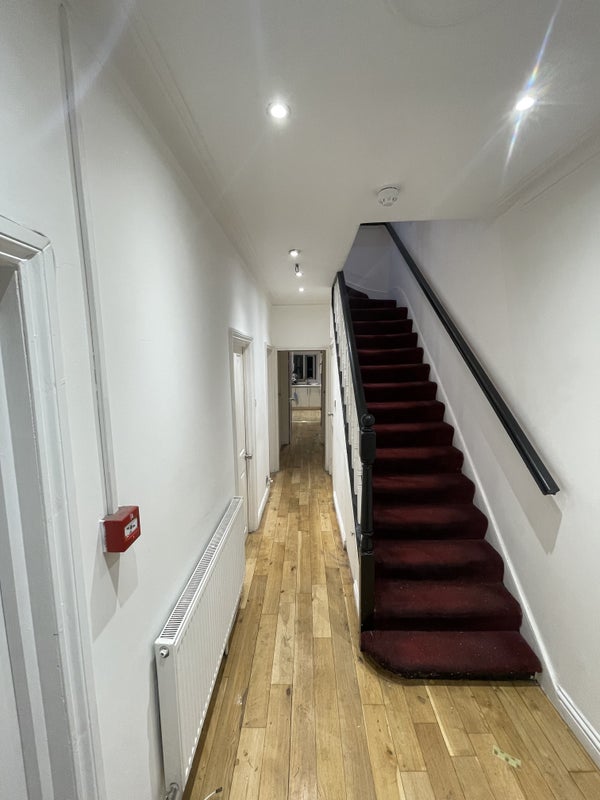 Room Linden Avenue in Greater London