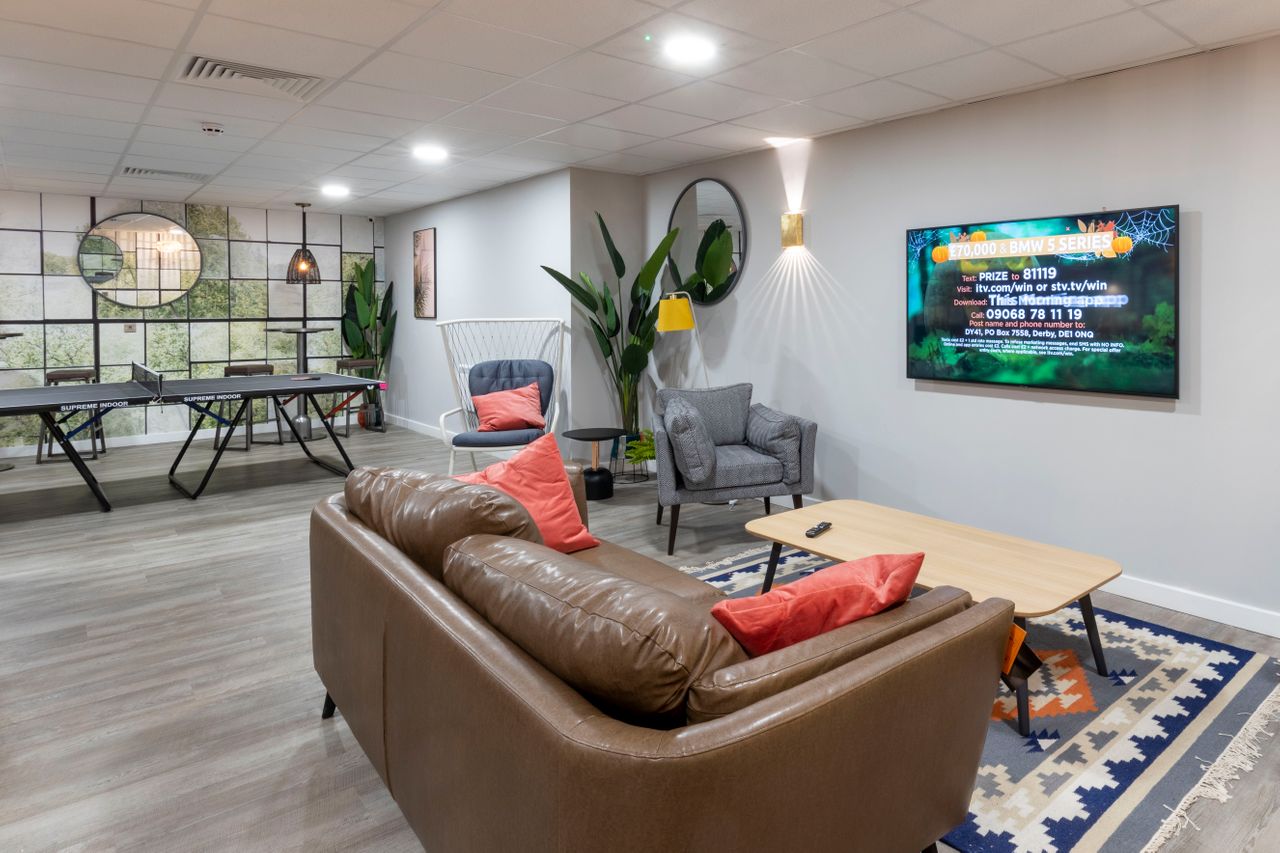 Flat De Montfort Mews in Leicester