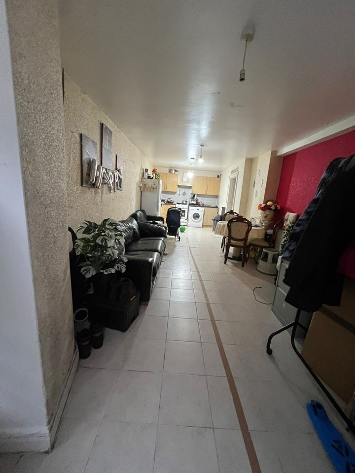Flat Northbrook Road in Greater London