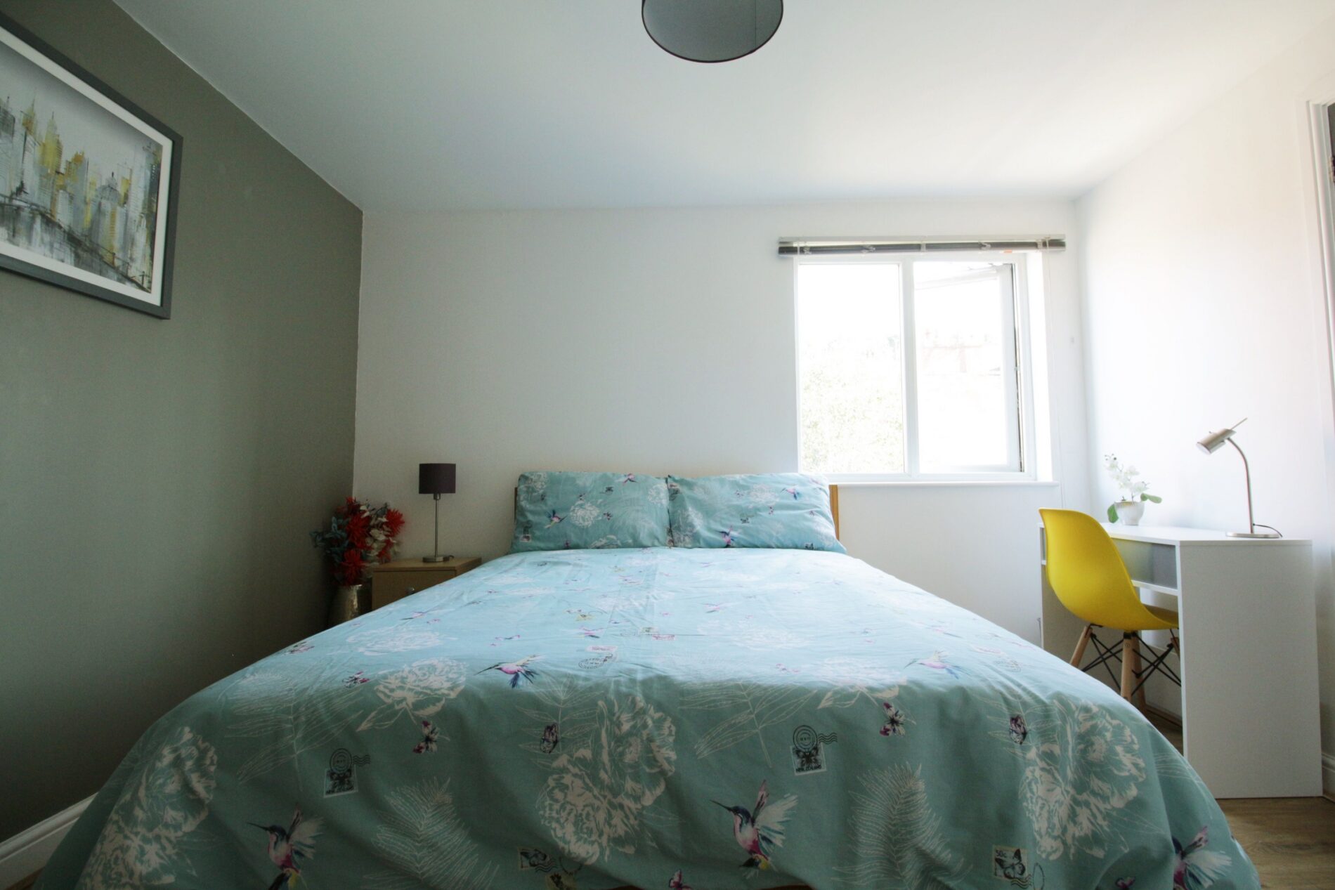 Room Monks Road in Lincoln