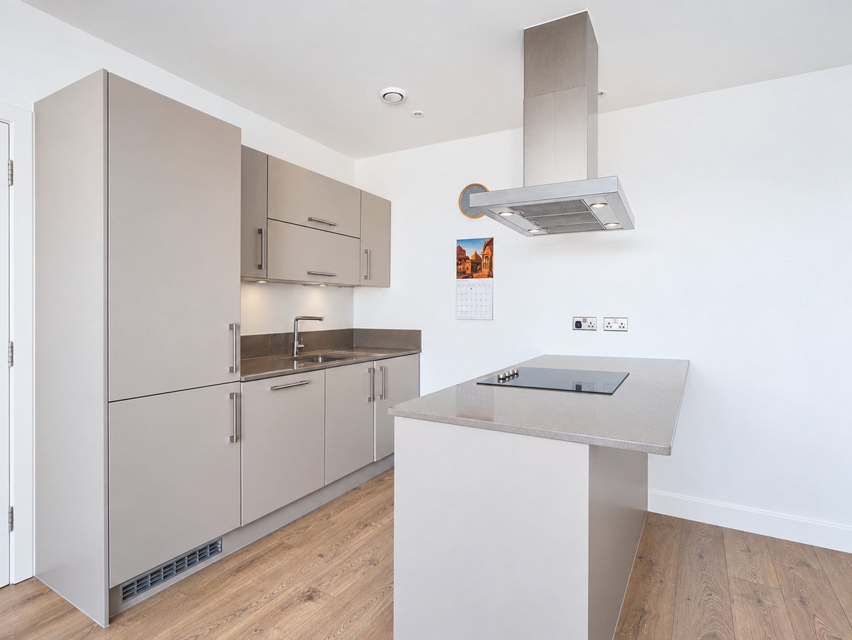 Flat Rotherhithe New Road in Greater London
