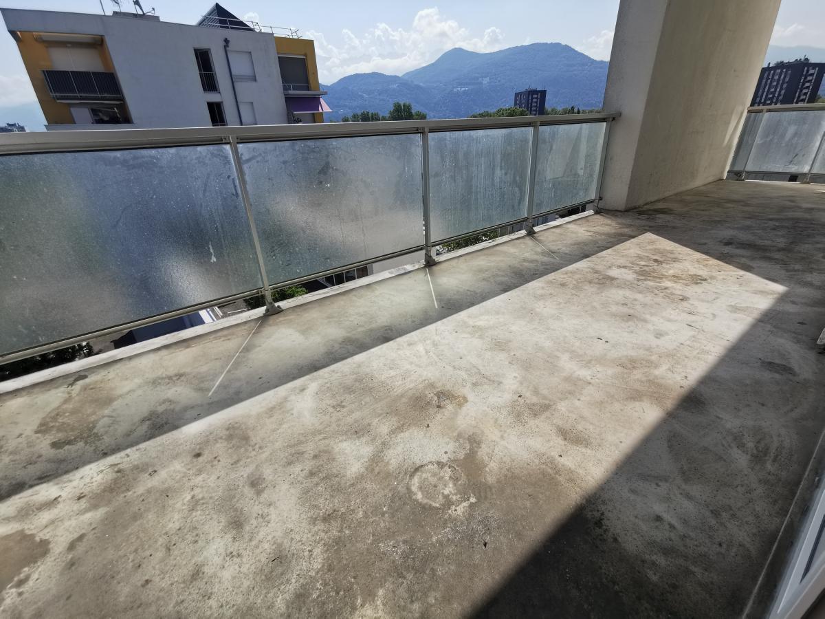 Appartement Avenue des Jeux Olympiques à Grenoble