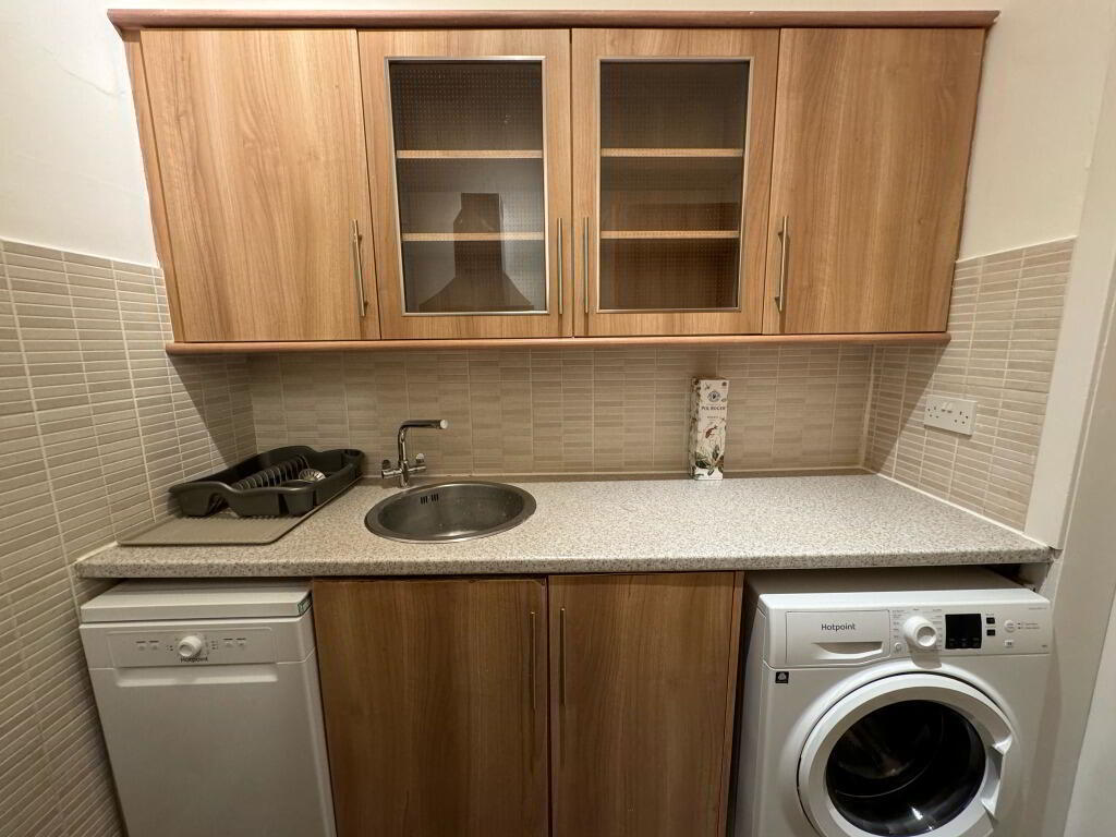 Flat New Mart Road in City of Edinburgh