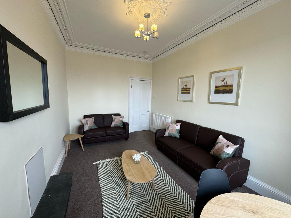 Flat New Mart Road in City of Edinburgh