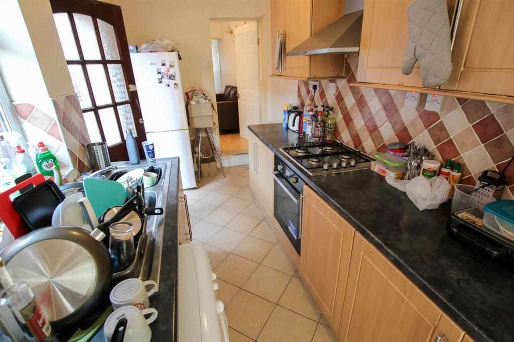 Flat Tiverton Road in Birmingham