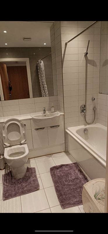 Room Hallsville Road in Greater London
