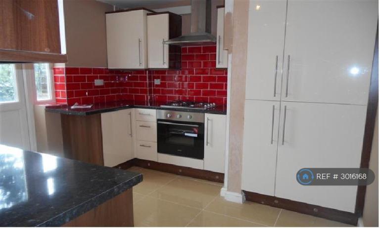 Flat Duke Road in Greater London