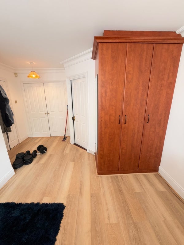Room Avon Place in Greater London