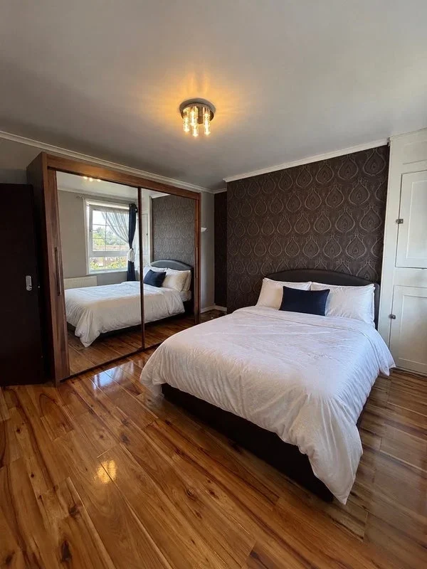 Room Saltwell Street in Greater London
