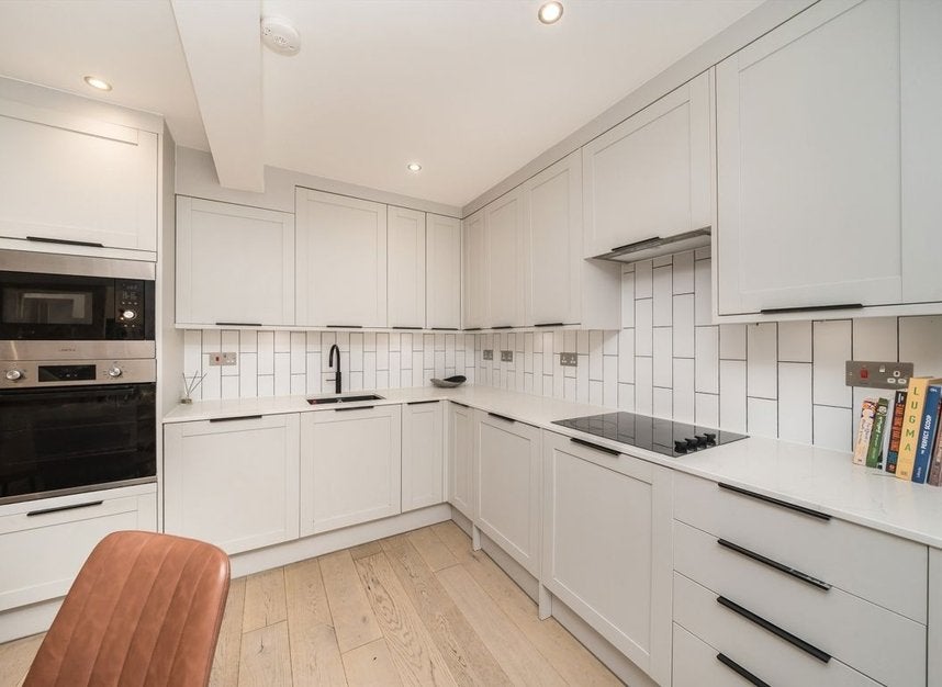 House Presburg Road in Greater London