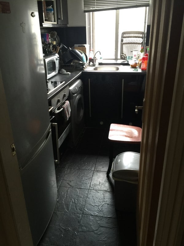 Room North End Road in Greater London