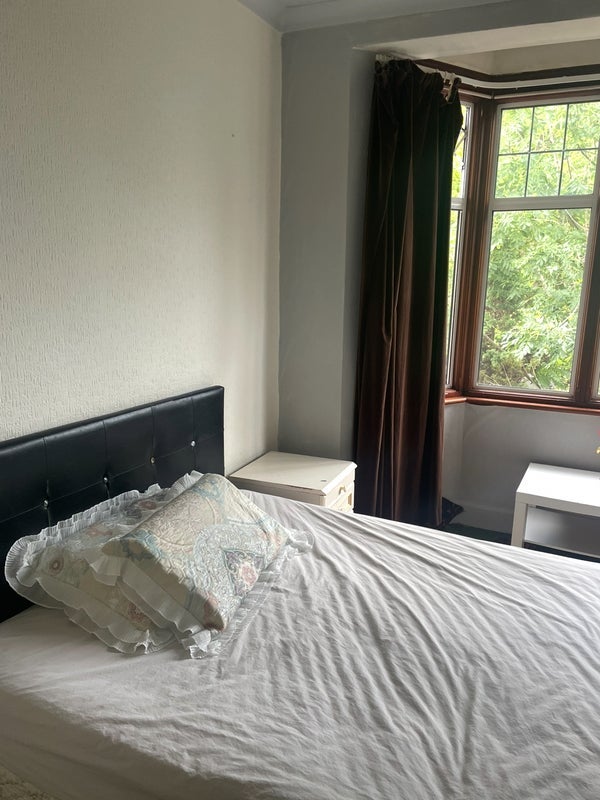 Room Baring Road in Greater London