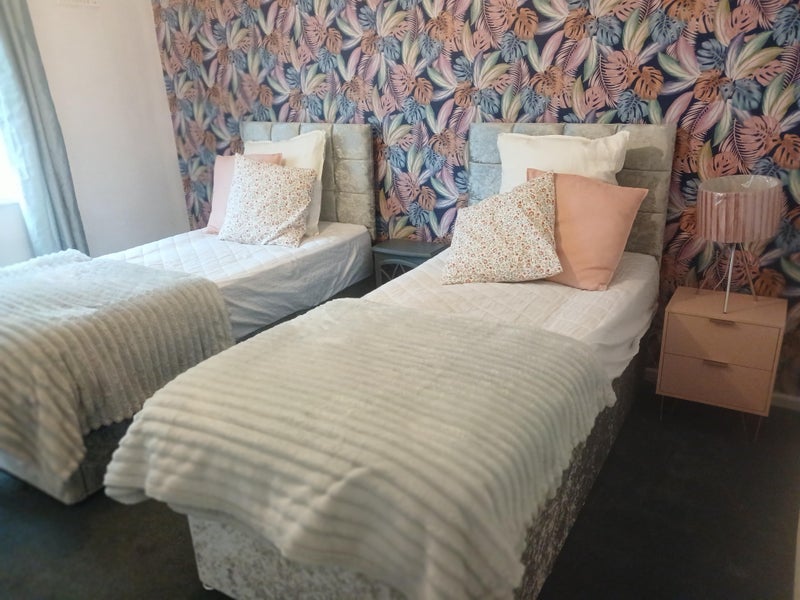 Room Plumpton Street in Wakefield