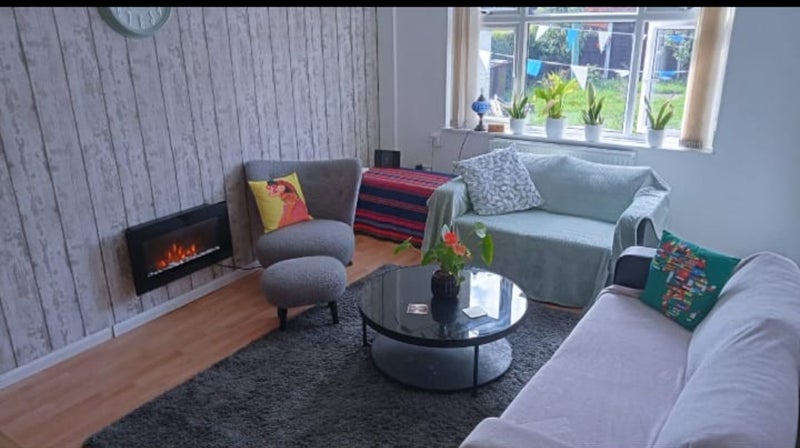 Room Plumpton Street in Wakefield