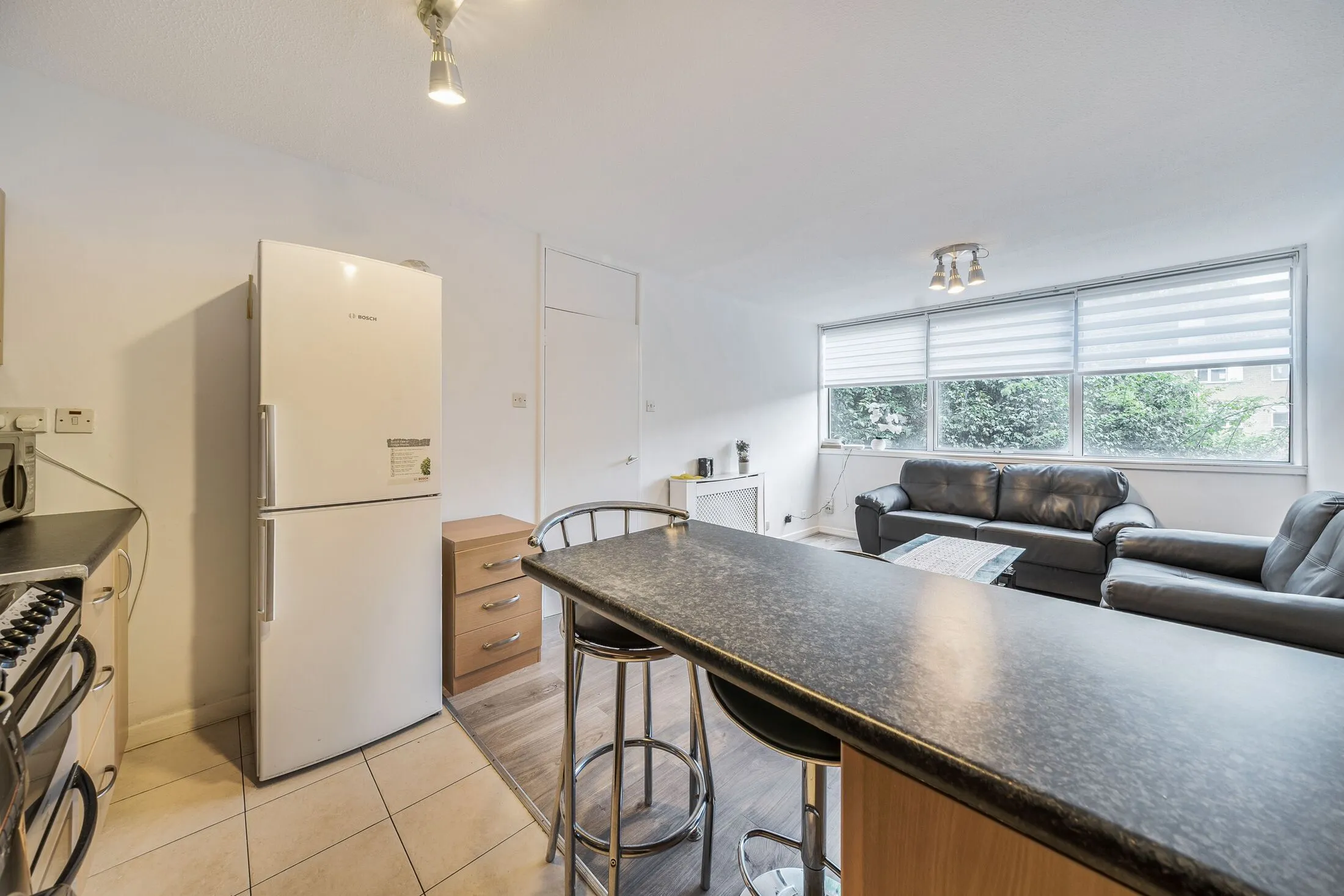 Flat Smithwood Close in Greater London