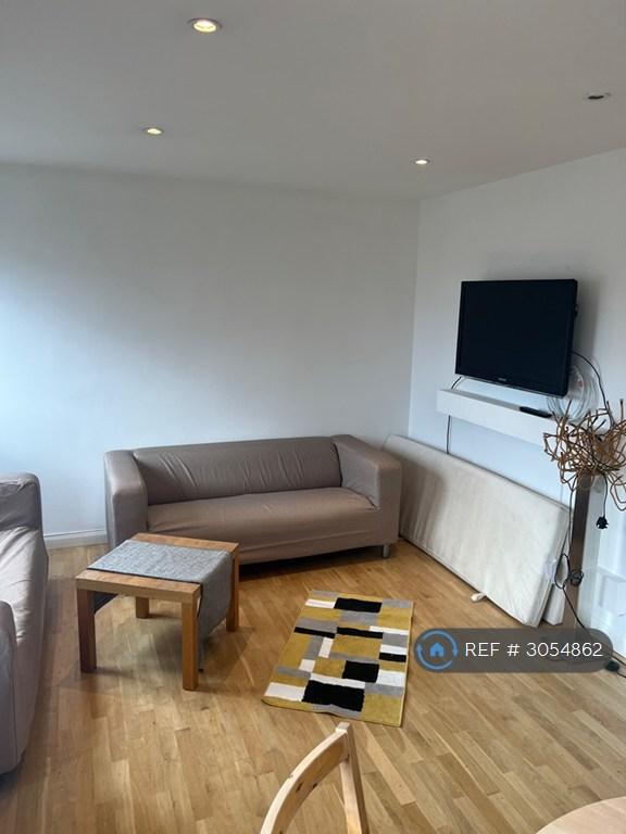 Flat Fenwick Place in Greater London