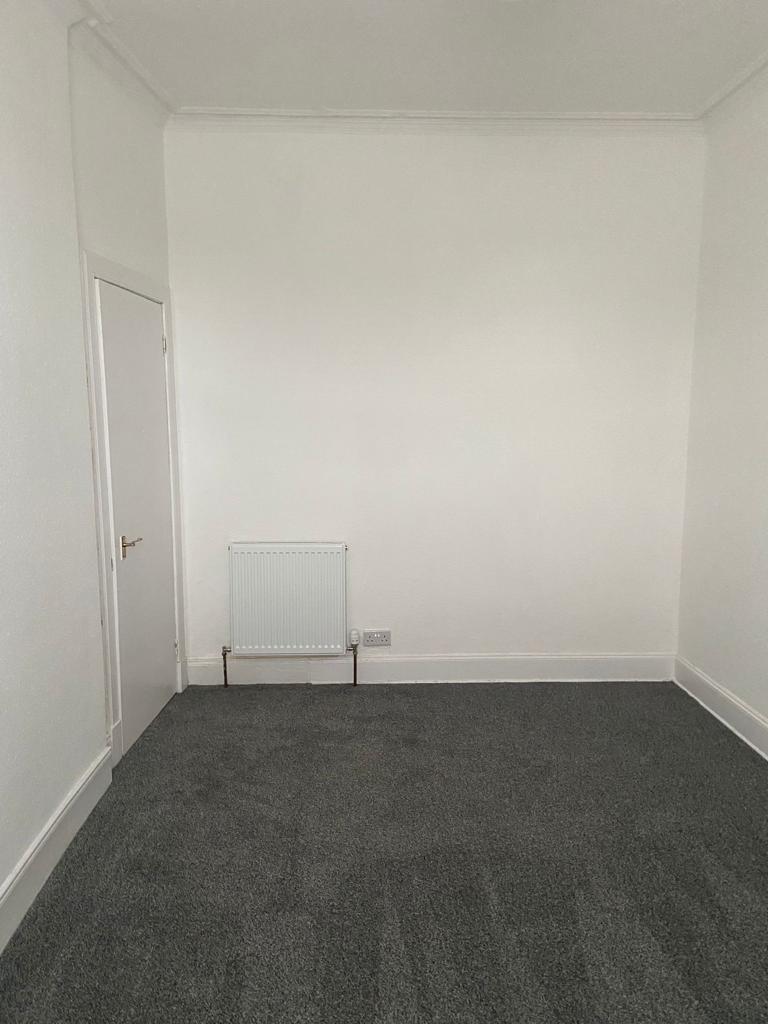 Flat Restalrig Road in Edinburgh