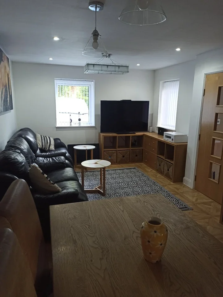 Room Pershore Road South in Birmingham