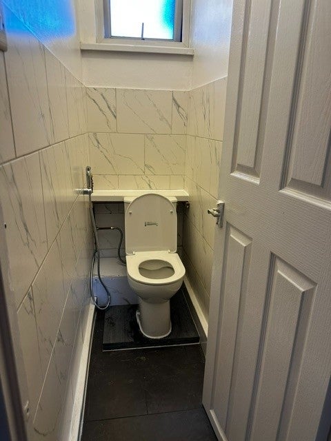 Flat Beaumont Grove in Greater London