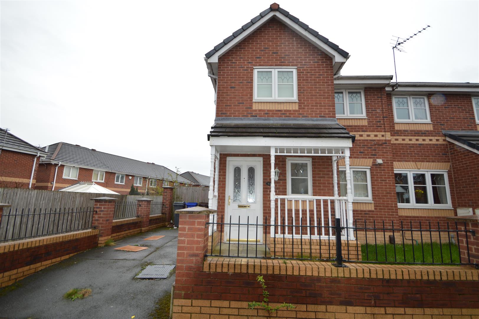 House Drake Avenue in Manchester