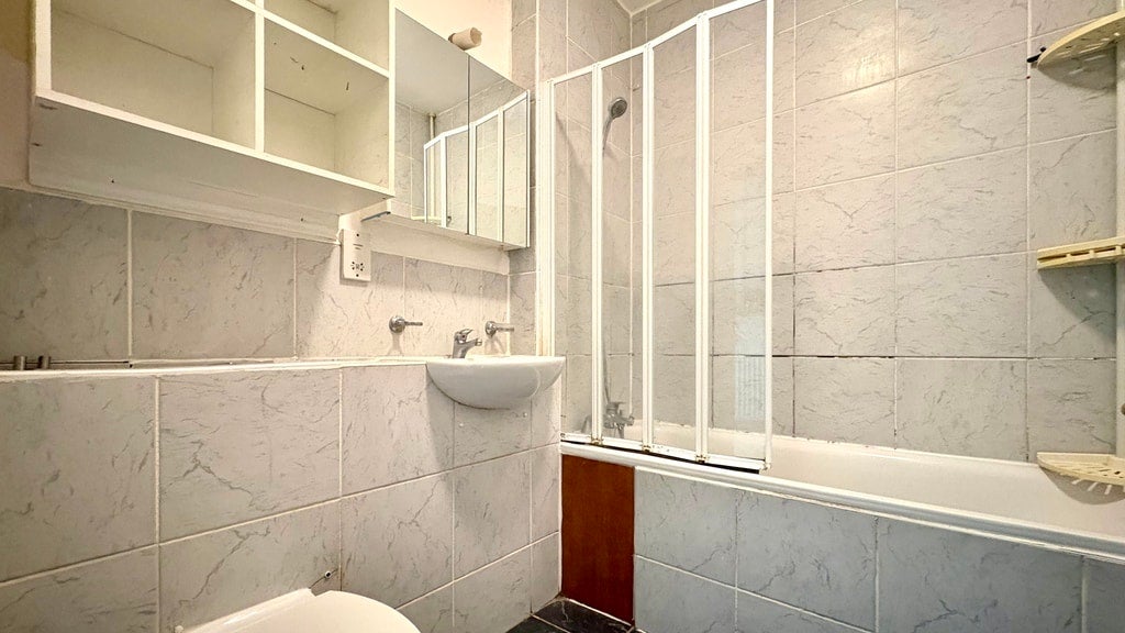 Flat Walworth Road in Greater London