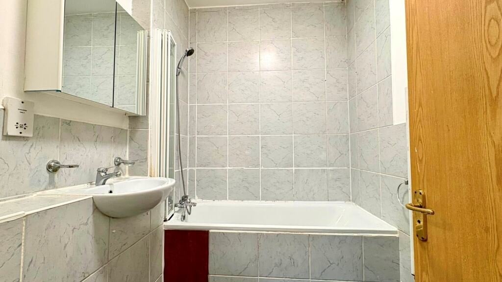 Flat Walworth Road in Greater London
