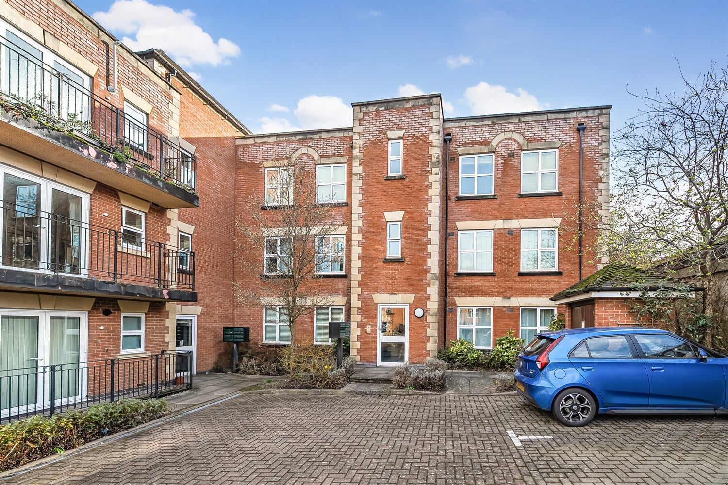 Flat South Street in Reading