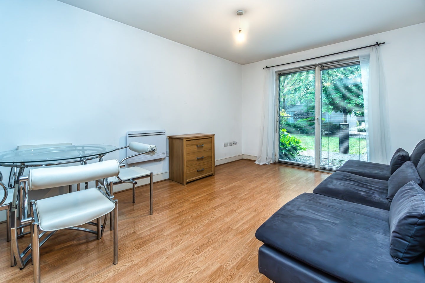 Flat Capulet Square in Greater London