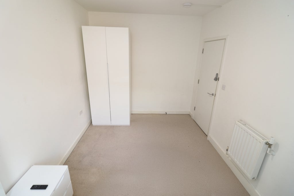 Room Globe Road in Greater London