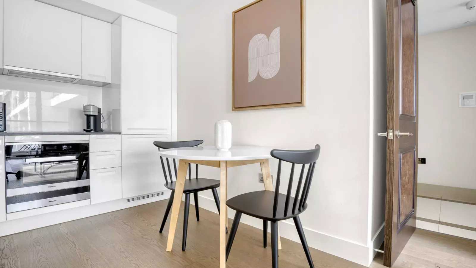 Flat Radnor Terrace in Greater London