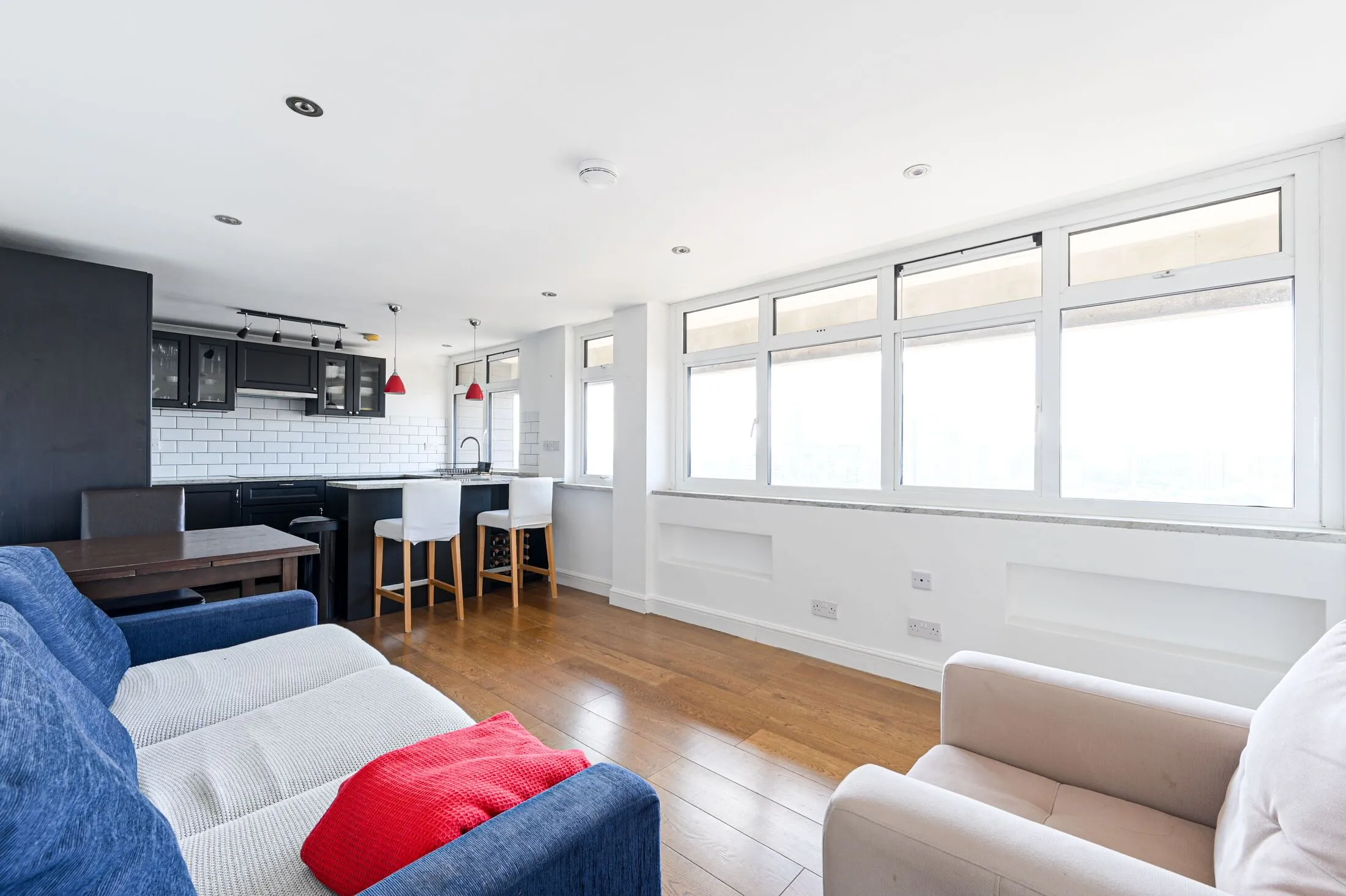Flat Regency Street in City of Westminster