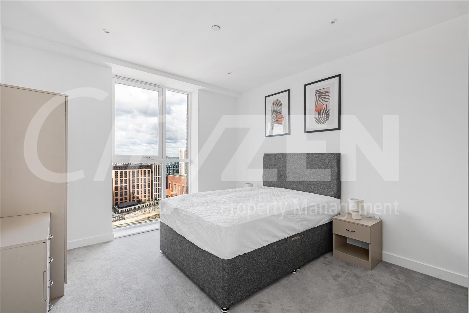 Flat Fifth Way in Greater London