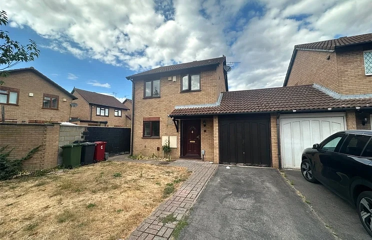 House Ruby Close in Slough