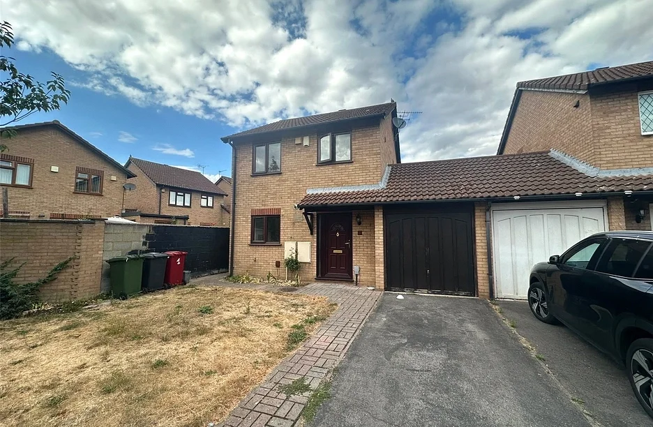 House Ruby Close in Slough