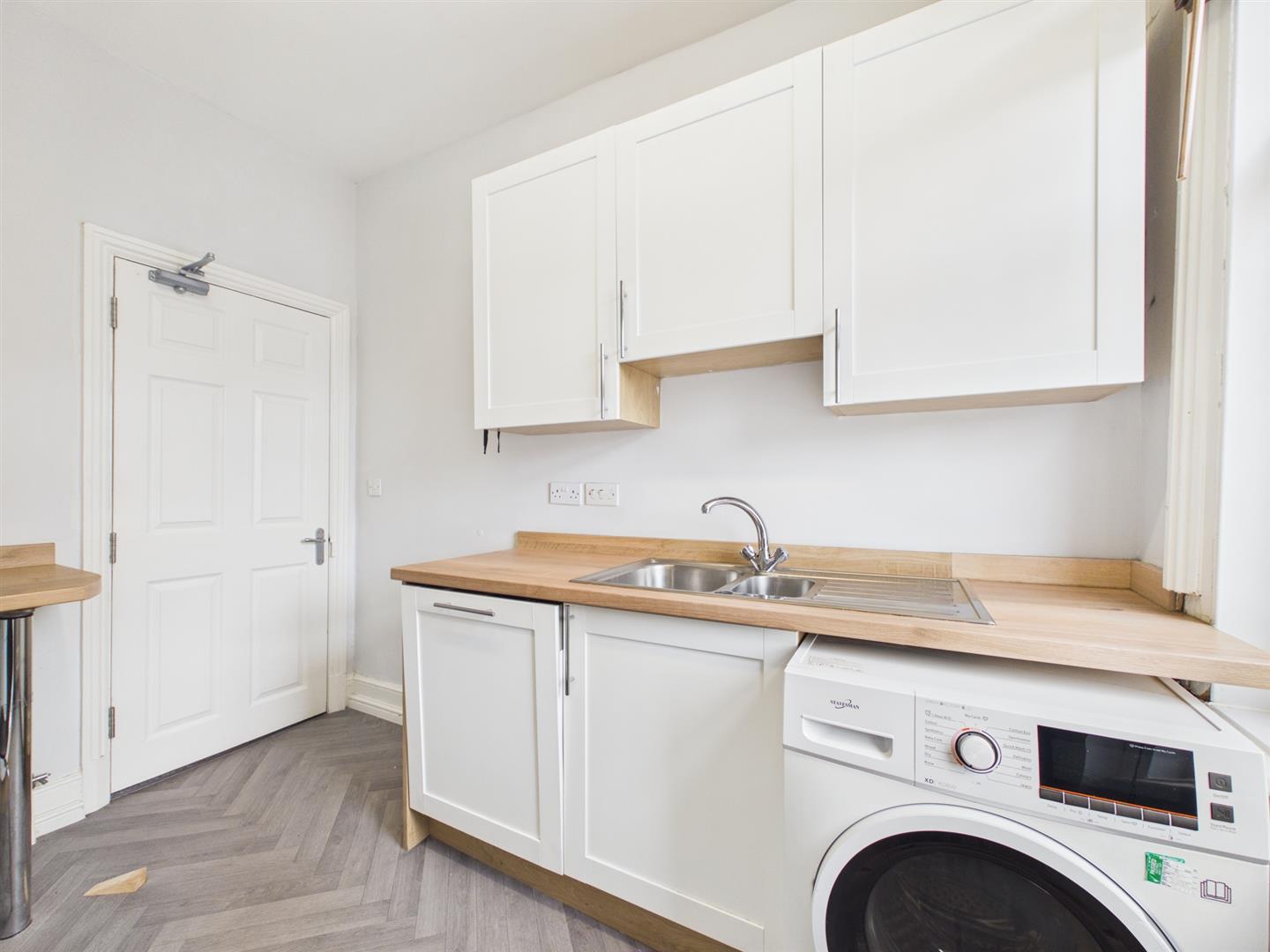 Flat Ashby Road in Charnwood
