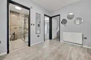 Flat Longley Lane in Manchester