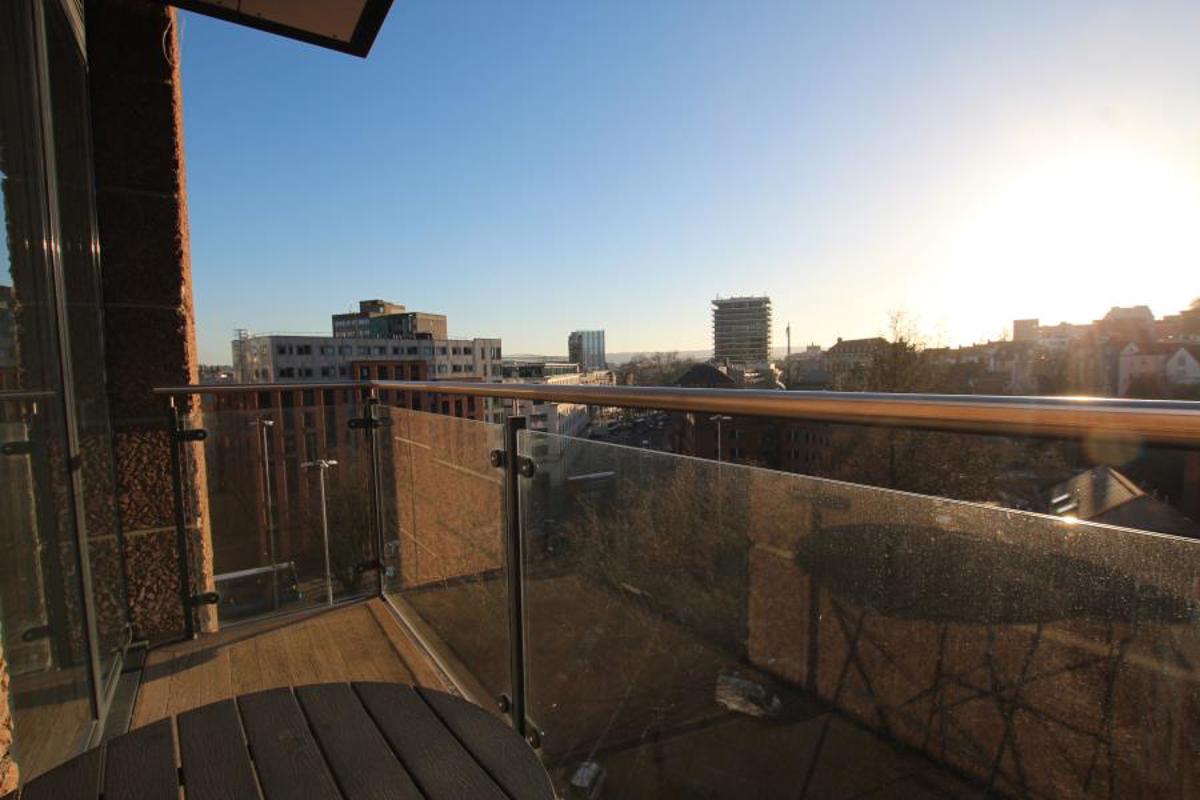 Flat Lewins Mead in Bristol