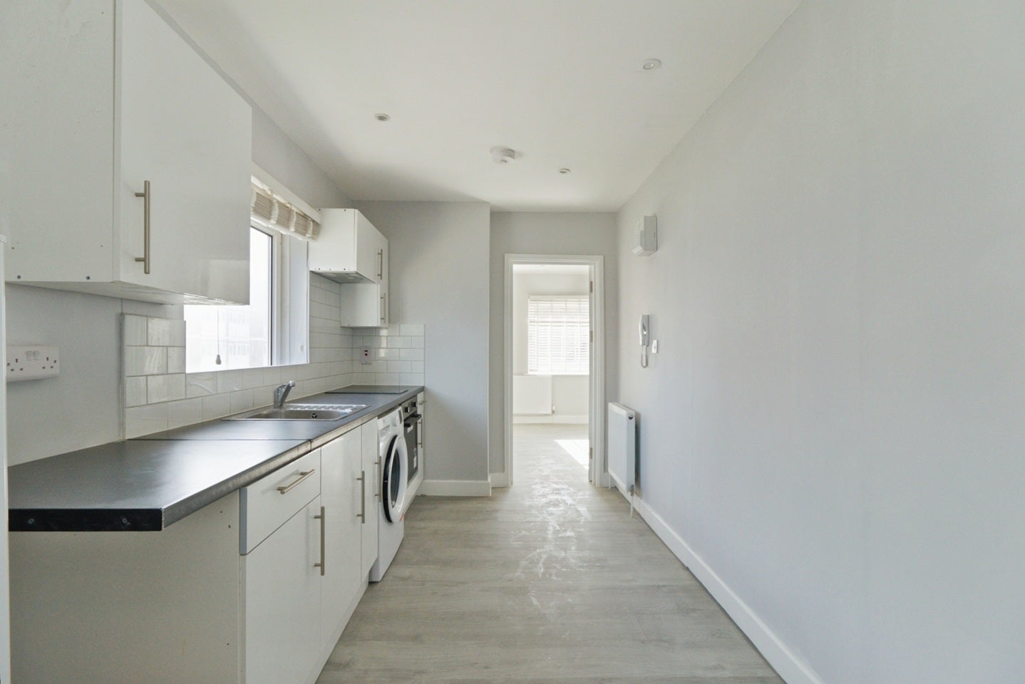 Flat Ambrooke Road in Greater London