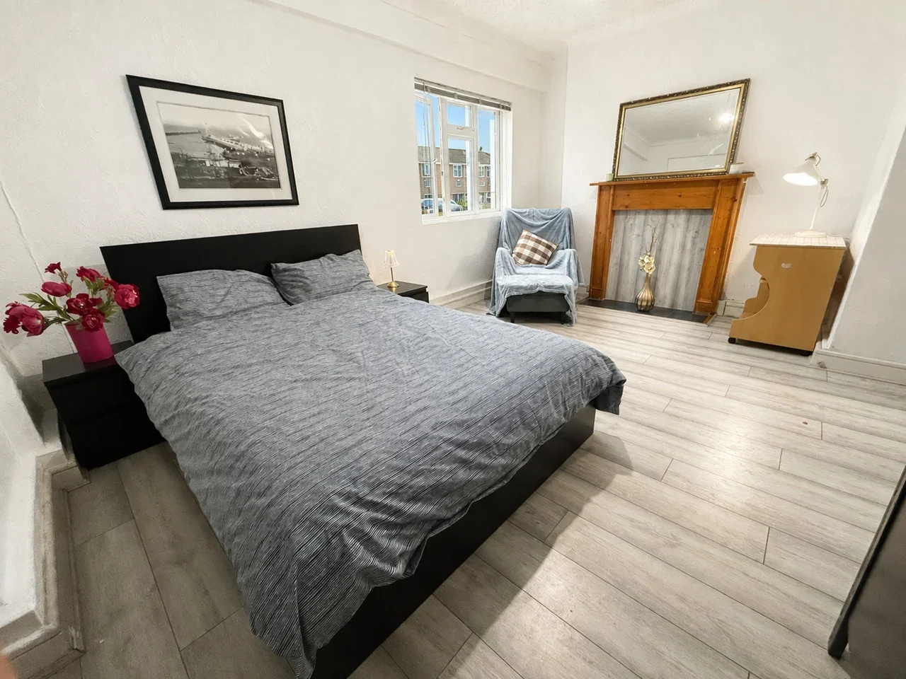 Flat Bronti Close in Greater London