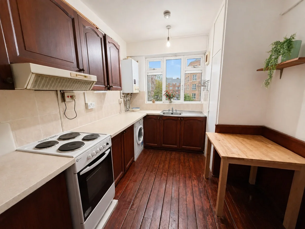 Flat Bronti Close in Greater London