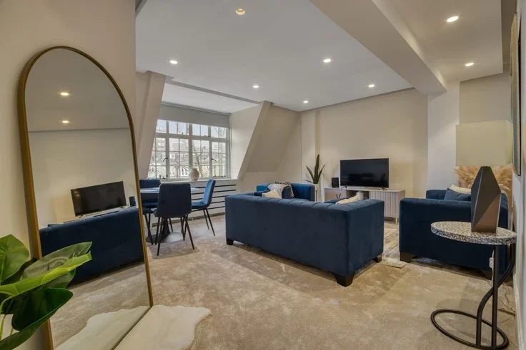 Flat Drayton Gardens in Greater London