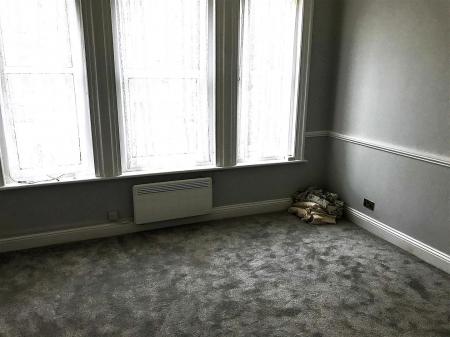 Flat Campbell Road in Bournemouth