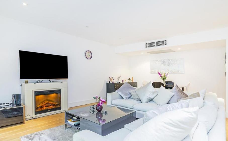 Flat Lodge Road in City of Westminster