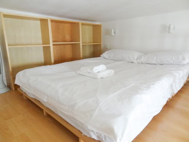 Flat Fairholme Road in Greater London